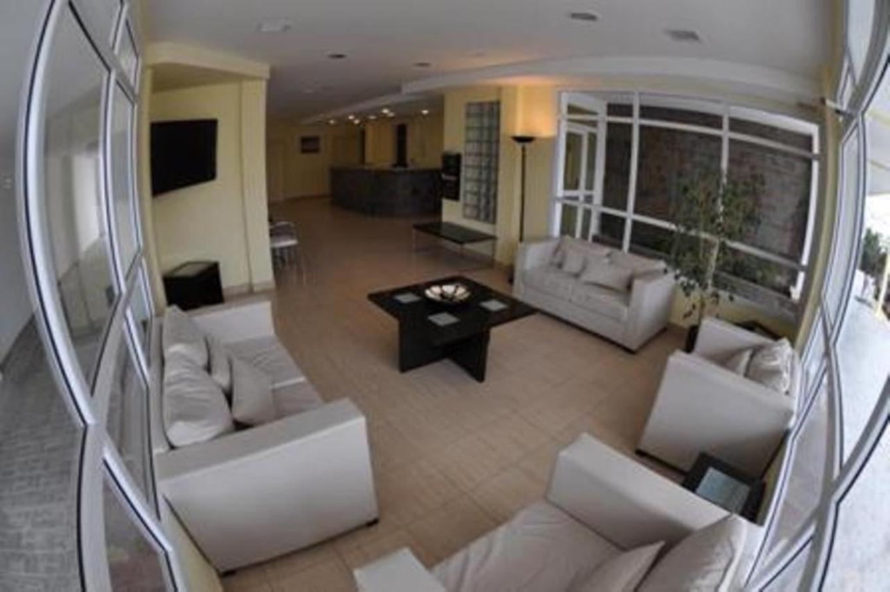 Hotel Tandil Puerto Madryn Eksteriør billede