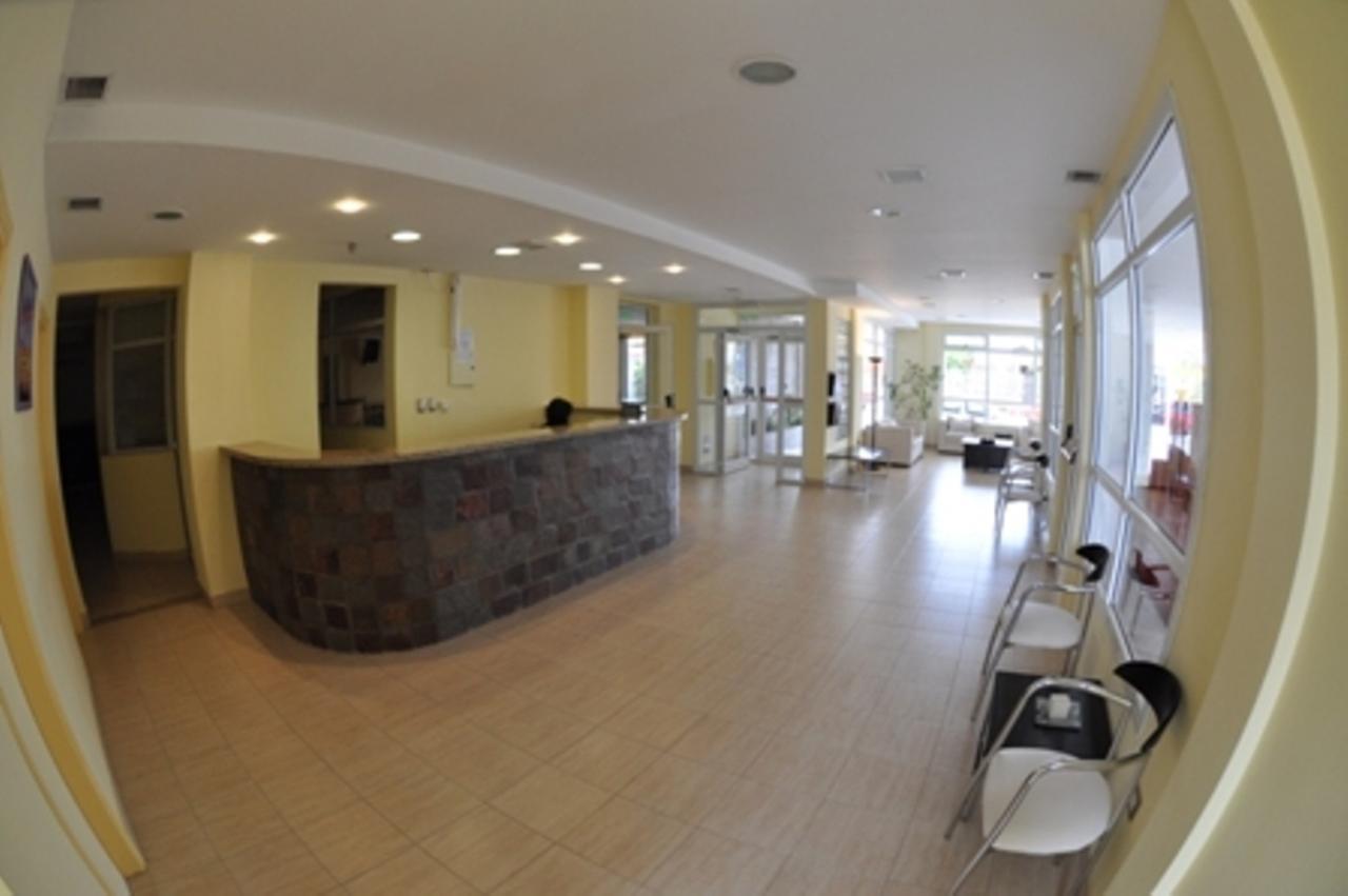 Hotel Tandil Puerto Madryn Eksteriør billede