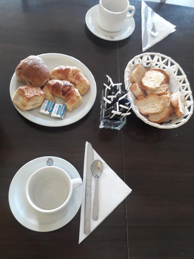 Hotel Tandil Puerto Madryn Eksteriør billede